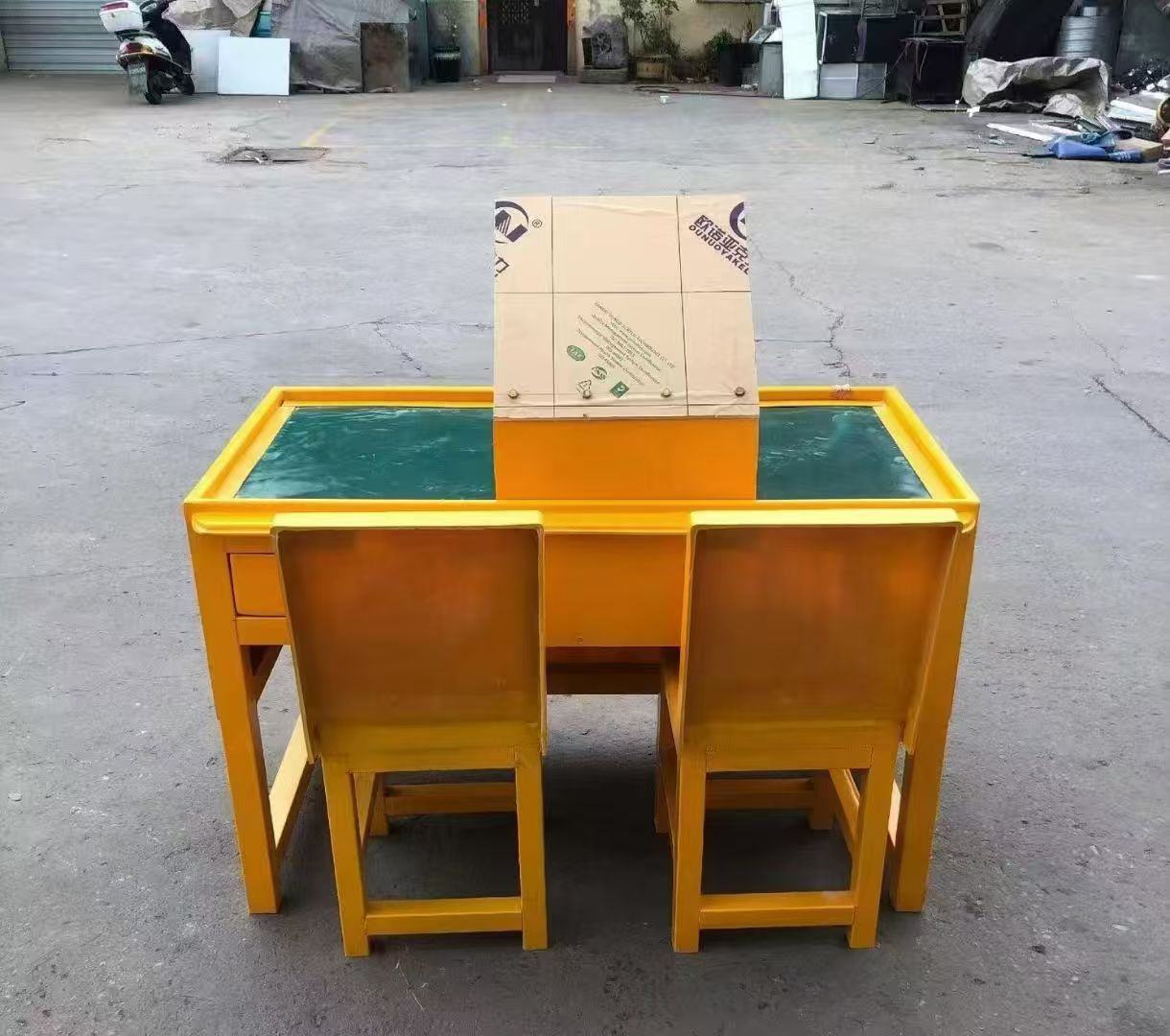 三明防静电导通桌井下煤矿火工品发放桌：危险品流转的安全守护者